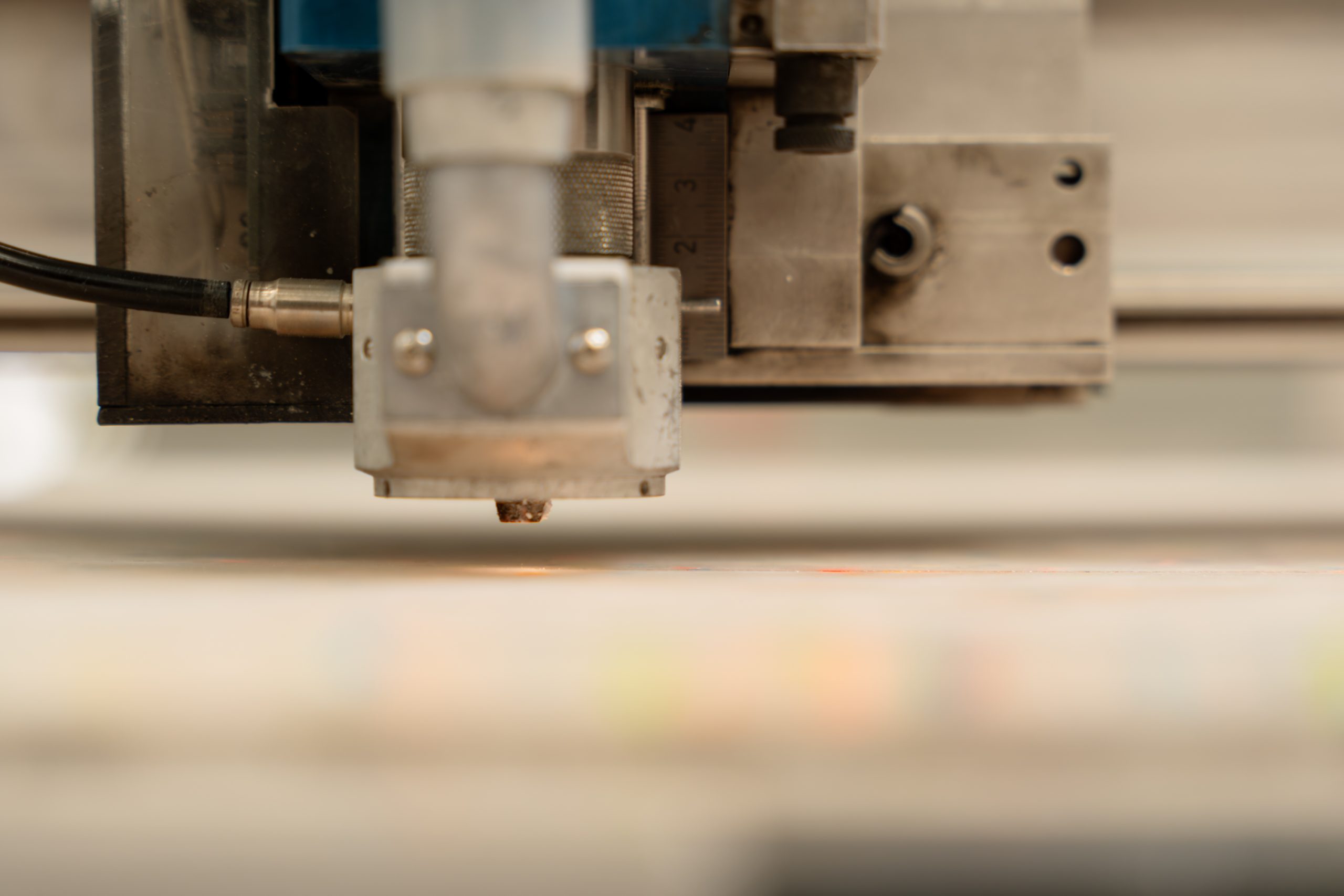 SCHUH – REFLO – 8 – LASER CUTTING